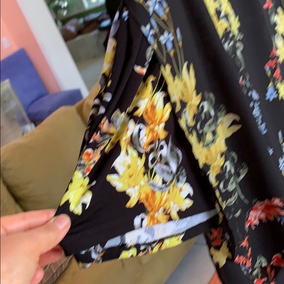 Dress - Picture 6 of 8